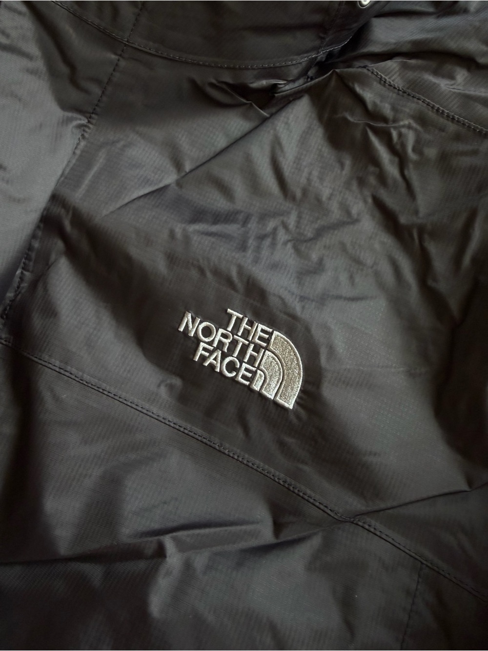 The North Face DryVent Rain Jacket Black, New, Size Large - Picture 5 of 12